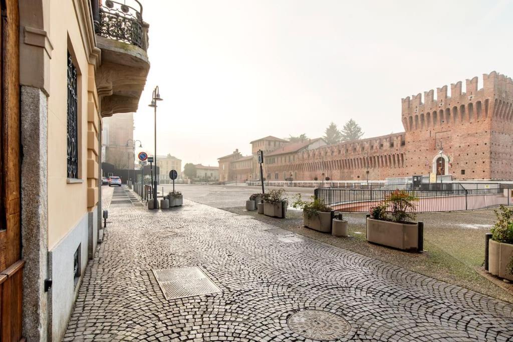 Al Castello Apartman Galliate Kültér fotó
